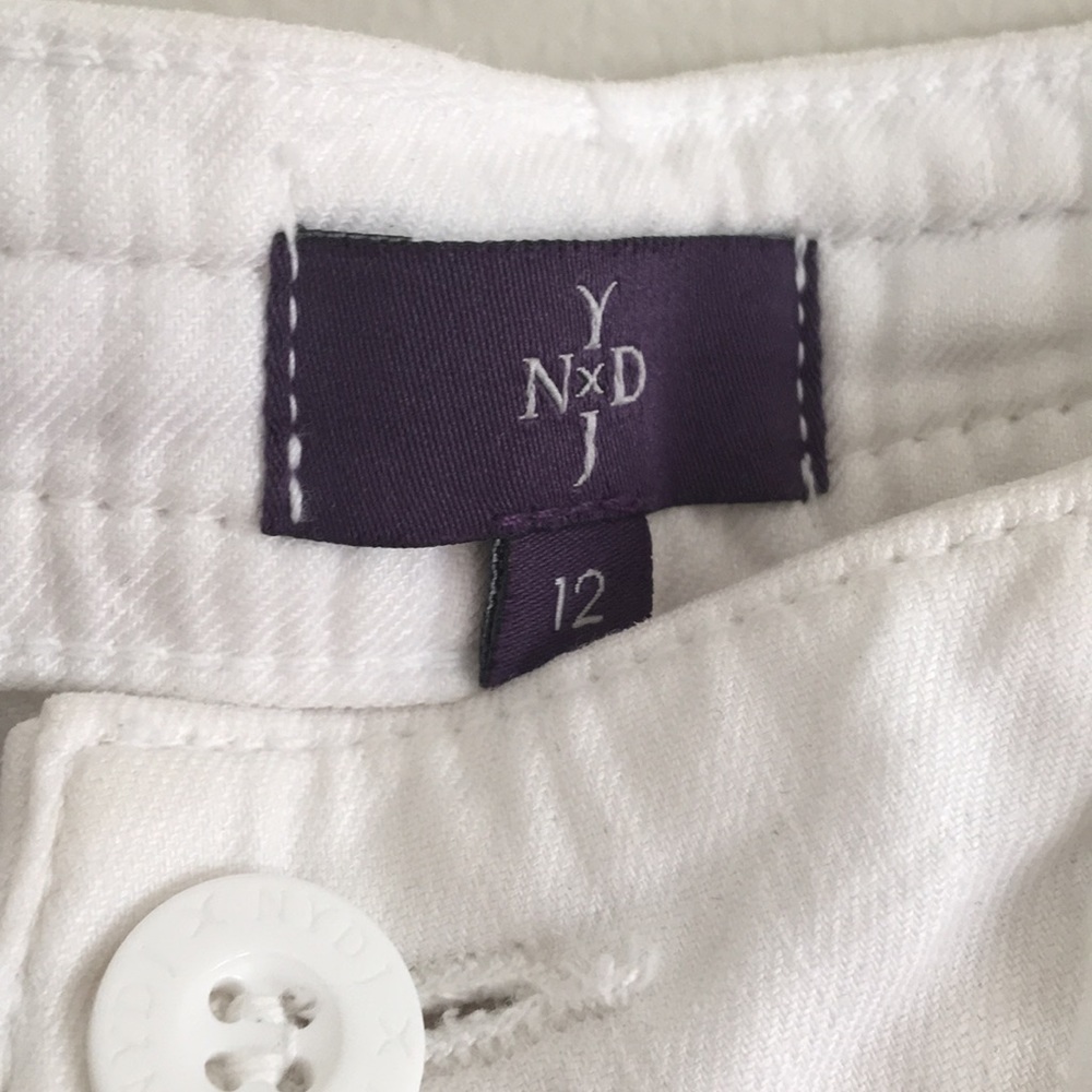 White Pants - Picture 3 of 4